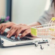 خرید اینترنتی محصولات چرم چه مزایایی دارد؟
